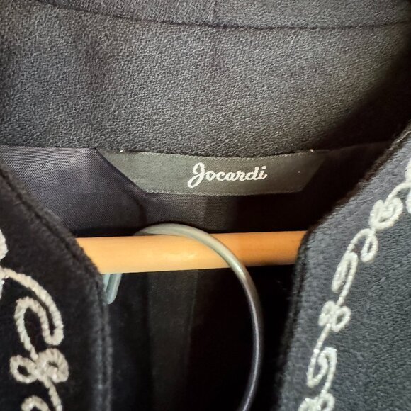 1980s Vintage Black w White Embroidered Trim Skirt and Blazer Suit Set - Picture 7 of 16